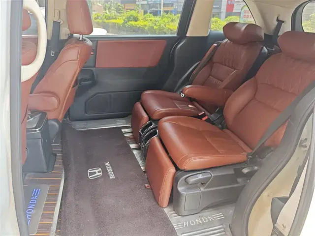 Honda Odyssey — Фото автомобиля 5