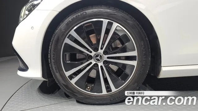 Mercedes-Benz E-Class W213 — Фото автомобиля 4