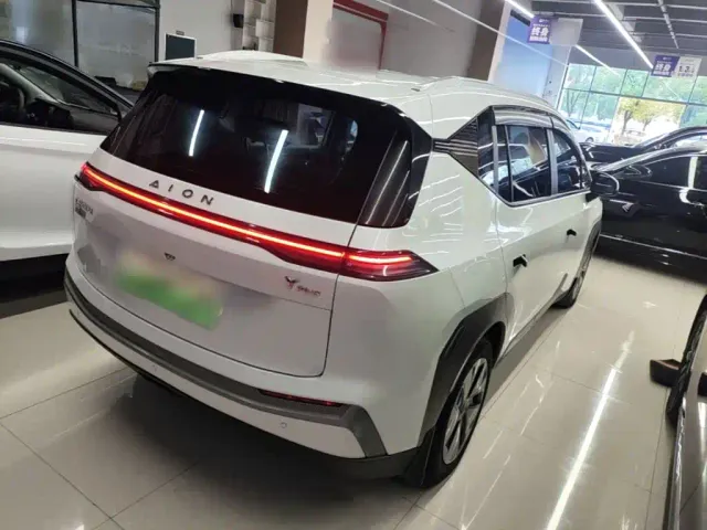 GAC Aion Y — Фото автомобиля 6