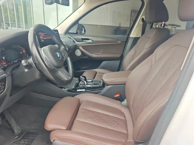 BMW X3 — Фото автомобиля 12