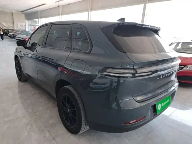 Leapmotor C10 — Фото автомобиля 4