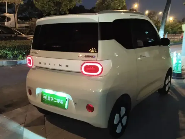 Wuling Hongguang Mini EV — Фото автомобиля 4