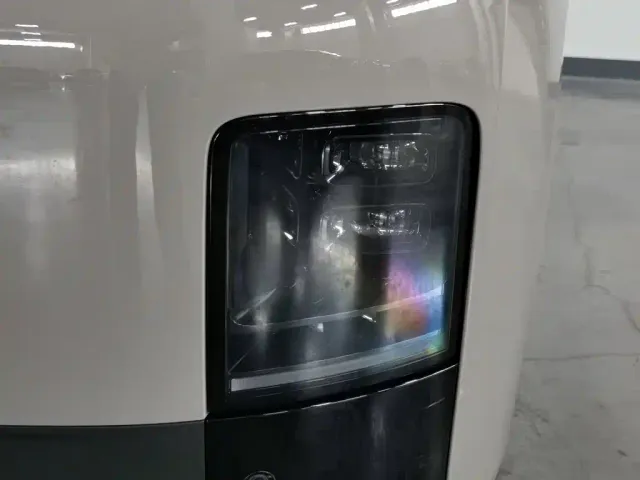 Li Auto MEGA — Фото автомобиля 7