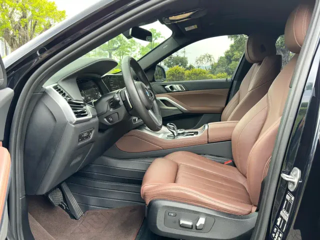 BMW X6 — Фото автомобиля 8
