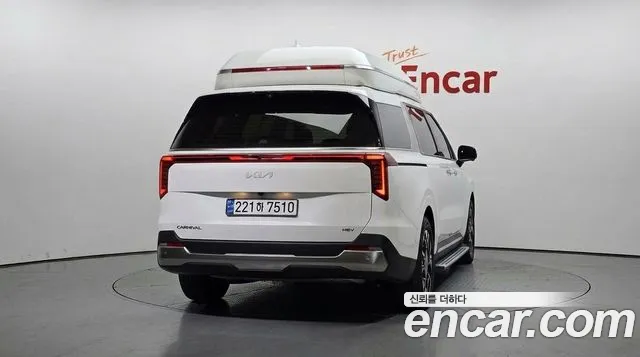 Kia Carnival 4th Gen — Фото автомобиля 4