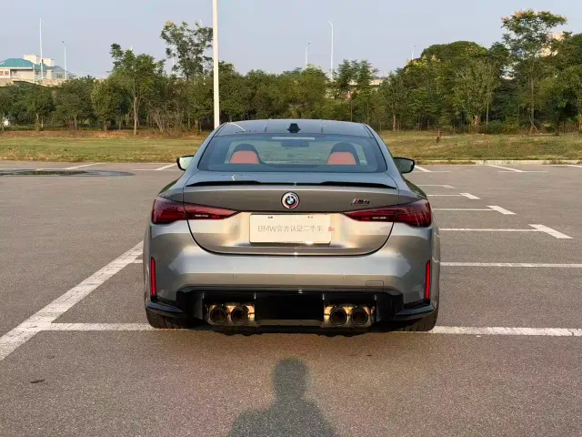 BMW M4 — Фото автомобиля 2