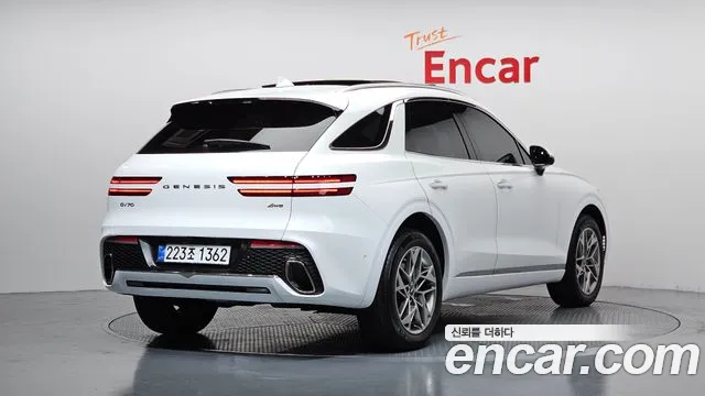 Genesis GV70 2.5T Бензин AWD — Фото автомобиля 2
