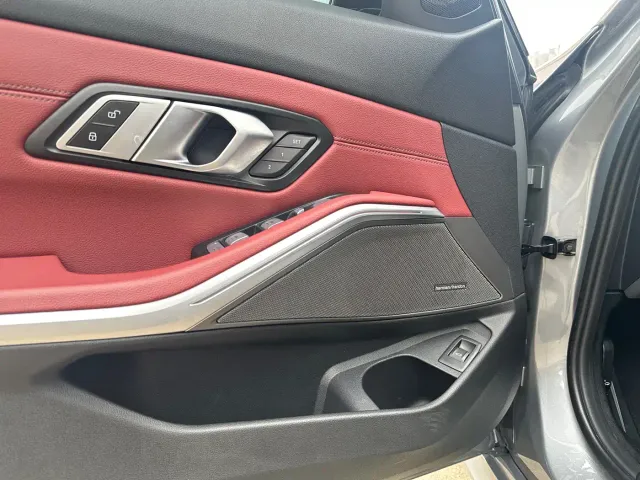 BMW 3 Series — Фото автомобиля 9