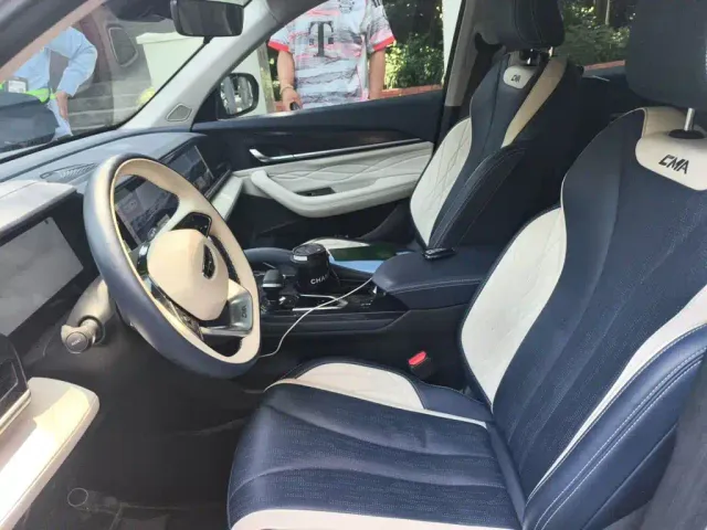 Geely Xingyue L — Фото автомобиля 7