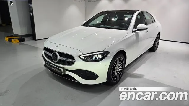 Mercedes-Benz E-Class — Фото автомобиля 2