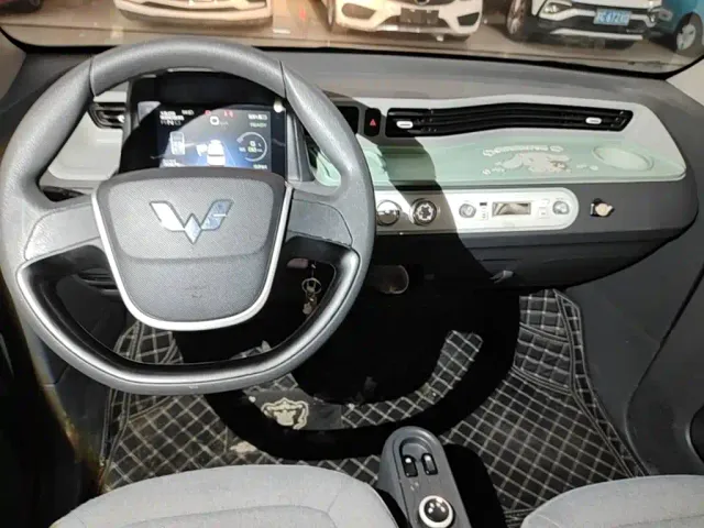 Wuling Hongguang Mini EV — Фото автомобиля 9