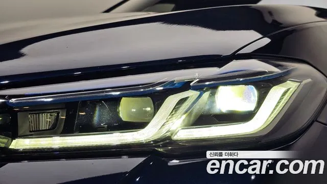 BMW 5 Series G30 — Фото автомобиля 7