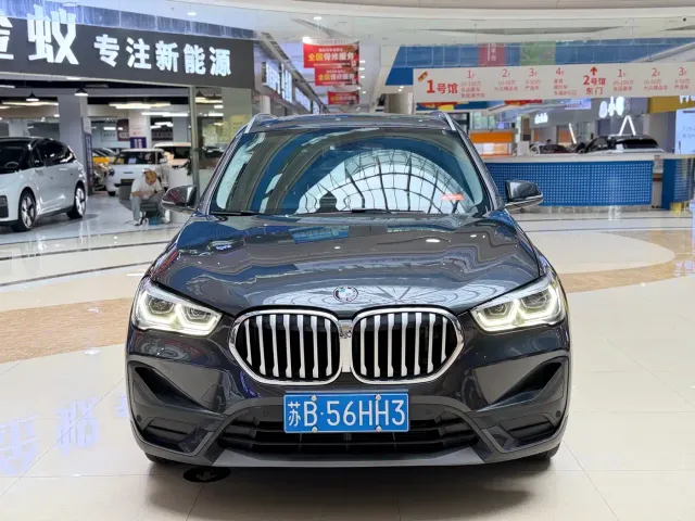 BMW X1 — Фото автомобиля 2