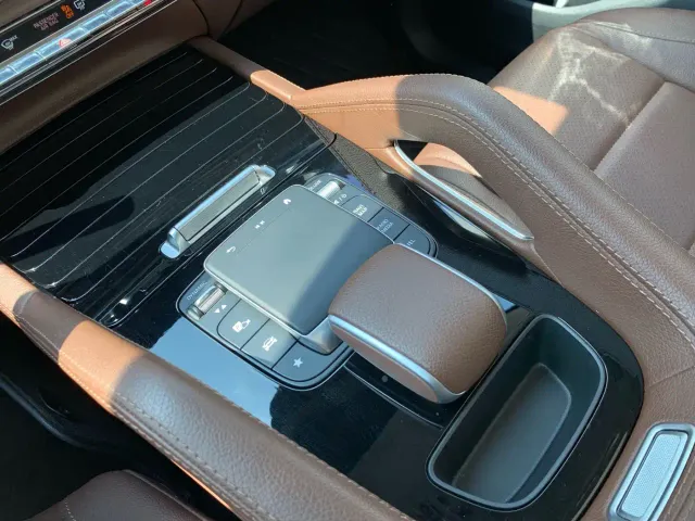 Mercedes-Benz GLE-Class — Фото автомобиля 21