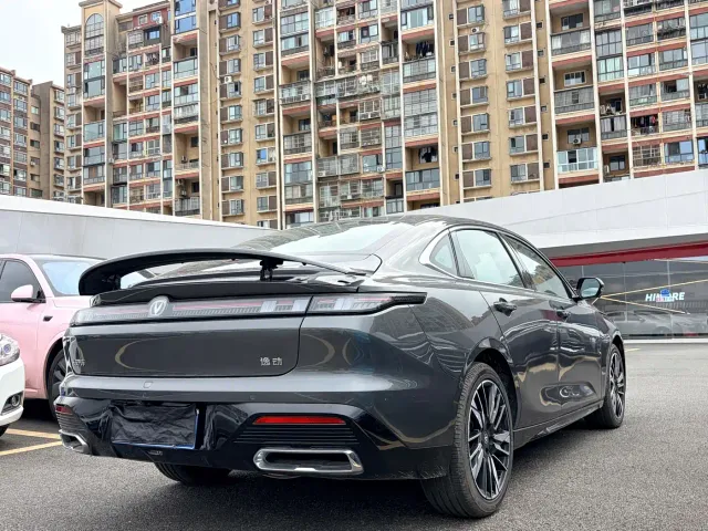 Changan Eado — Фото автомобиля 4