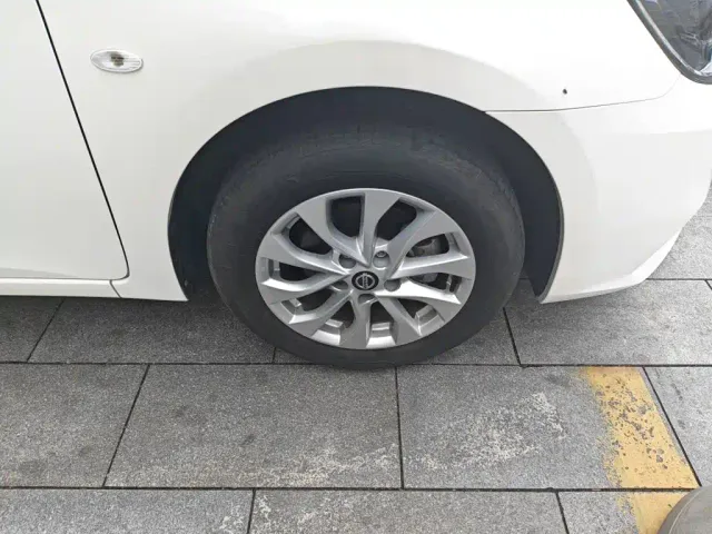 Nissan Sylphy — Фото автомобиля 24