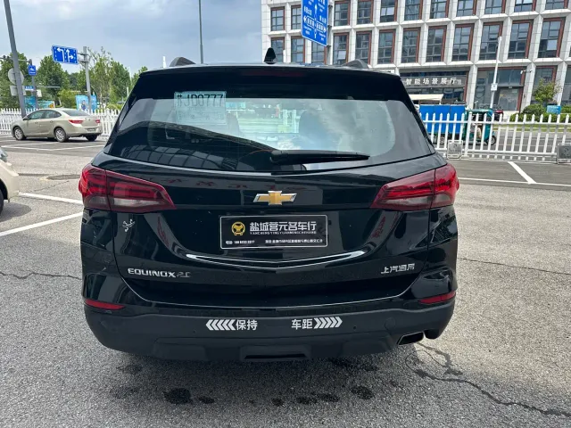 Chevrolet Equinox — Фото автомобиля 8