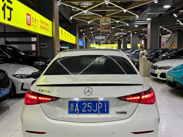 Mercedes-Benz C-Class — Фото автомобиля 8