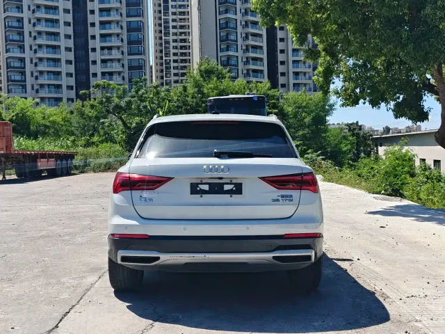 Audi Q3 — Фото автомобиля 9