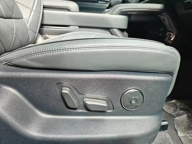 BYD FangChengBao Leopard 5 — Фото автомобиля 16