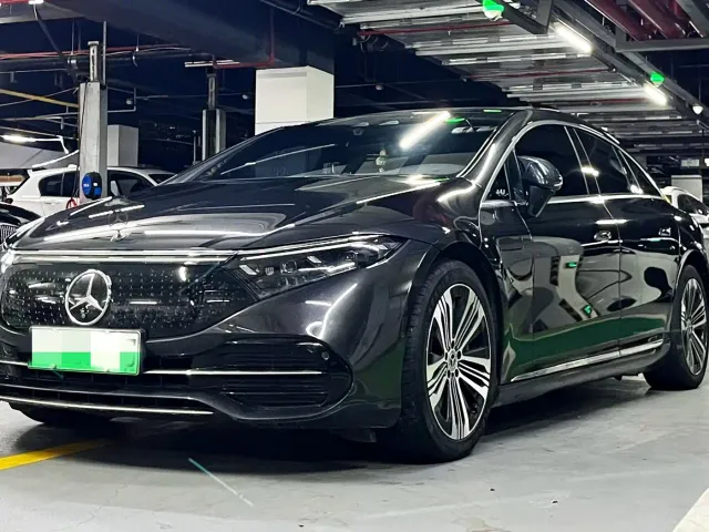 Фотография автомобиля — Mercedes-Benz EQS