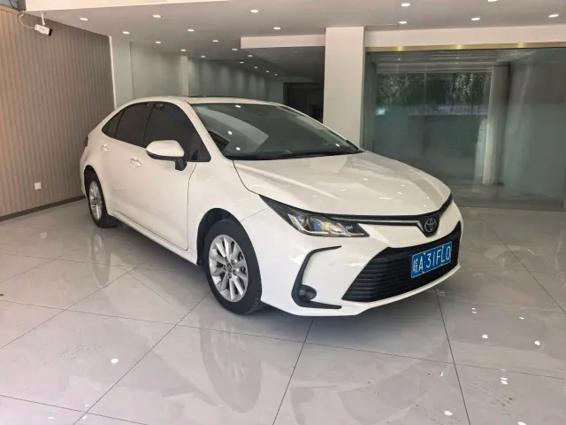 Toyota Corolla — Фото автомобиля 3