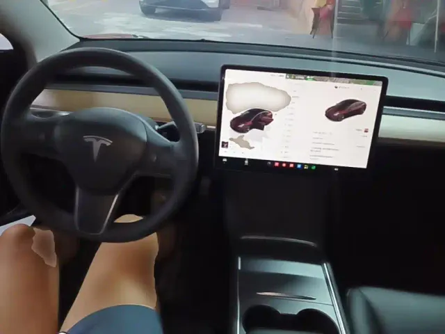 Tesla Model 3 — Фото автомобиля 9