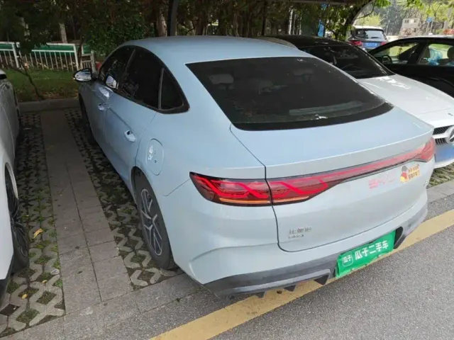BYD Qin L — Фото автомобиля 4