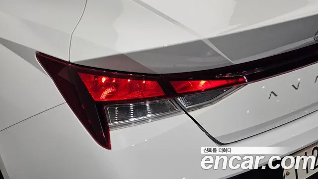 Hyundai Avante CN7 — Фото автомобиля 8