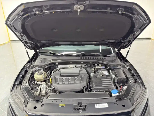Volkswagen Passat — Фото автомобиля 18