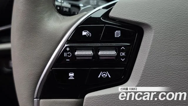 Kia Niro — Фото автомобиля 23