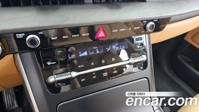 Kia Canival Carnival 4 поколение 9 мест Prestige — Фото автомобиля 17