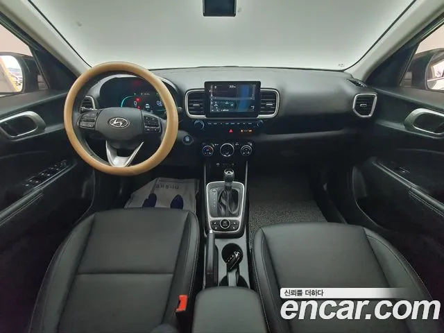 Hyundai Venue — Фото автомобиля 7