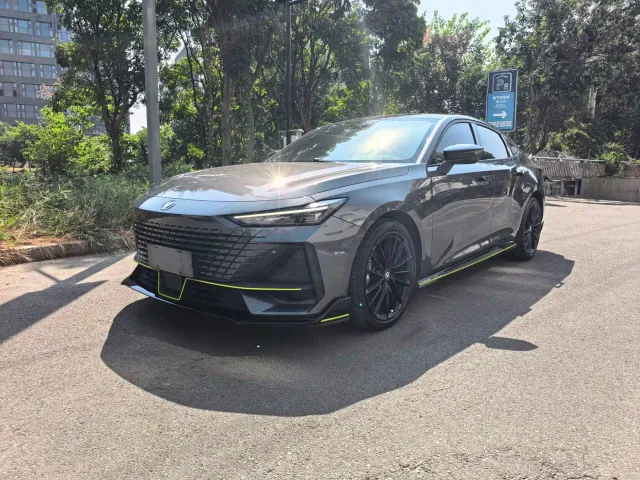 Фотография автомобиля — Changan UNI-V