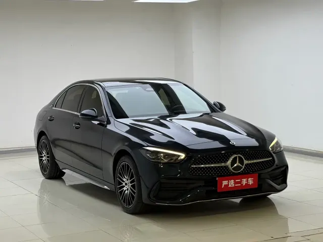 Mercedes-Benz C-Class — Фото автомобиля 3