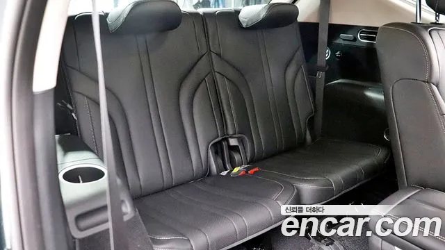 Genesis GV80 — Фото автомобиля 11