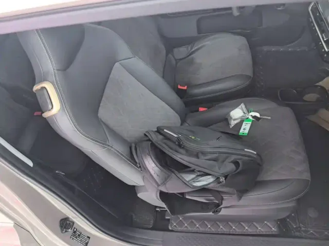 Baojun KiWi EV — Фото автомобиля 24