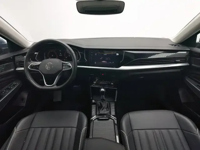 Volkswagen Passat — Фото автомобиля 5
