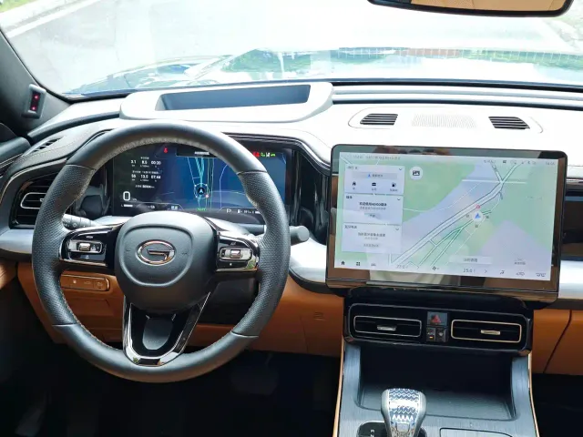 GAC Trumpchi GS8 — Фото автомобиля 7