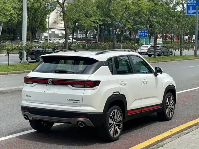 Changan CS35 Plus — Фото автомобиля 6