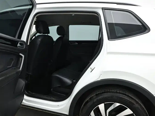 Volkswagen Tiguan L — Фото автомобиля 13
