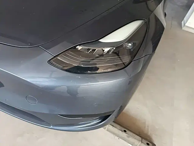 Tesla Model Y — Фото автомобиля 23