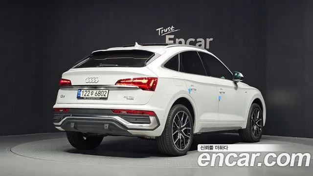Audi Q5 40 TDI quattro Sportback Premium — Фото автомобиля 2