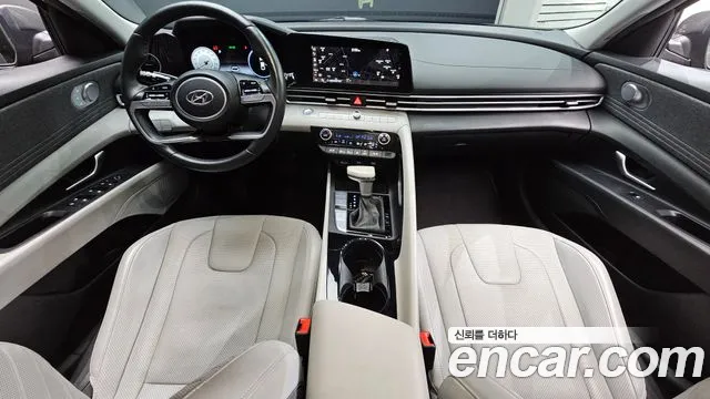 Hyundai Avante CN7 — Фото автомобиля 6