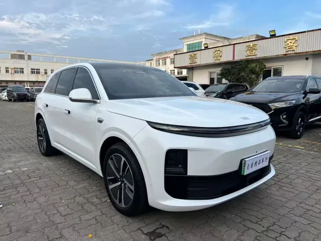 Фотография автомобиля — Li Auto L6