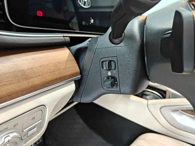 Mercedes-Benz GLS-Class — Фото автомобиля 13