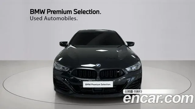 BMW 8 Series G15 — Фото автомобиля 3