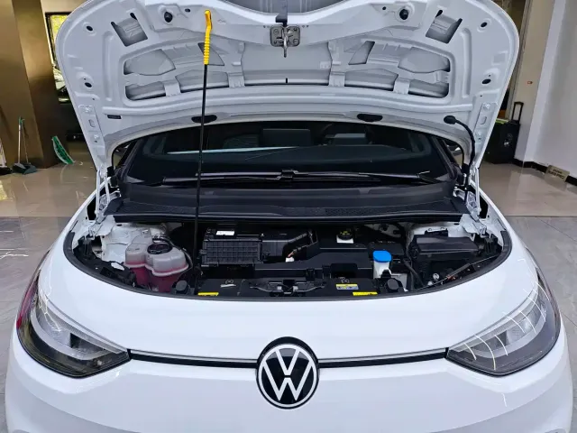 Volkswagen ID.3 — Фото автомобиля 17