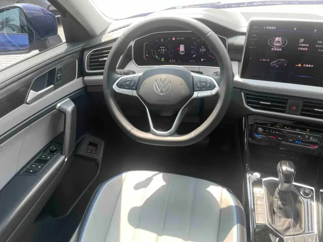Volkswagen Tayron GTE Plug-in Hybrid — Фото автомобиля 14