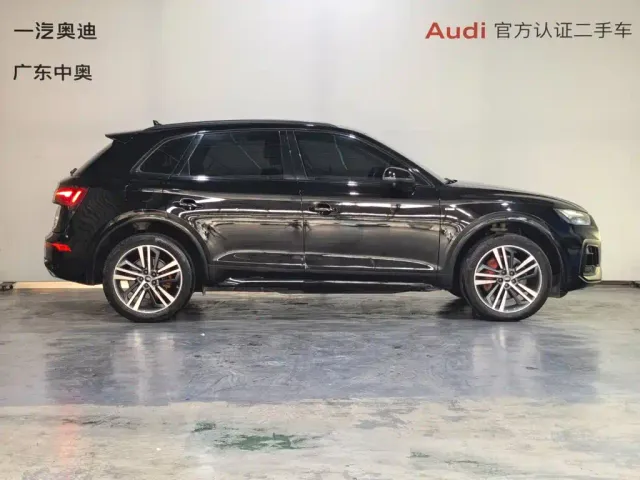 Audi Q5L — Фото автомобиля 5